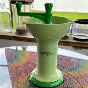 Green Sprouts Baby Food Mill